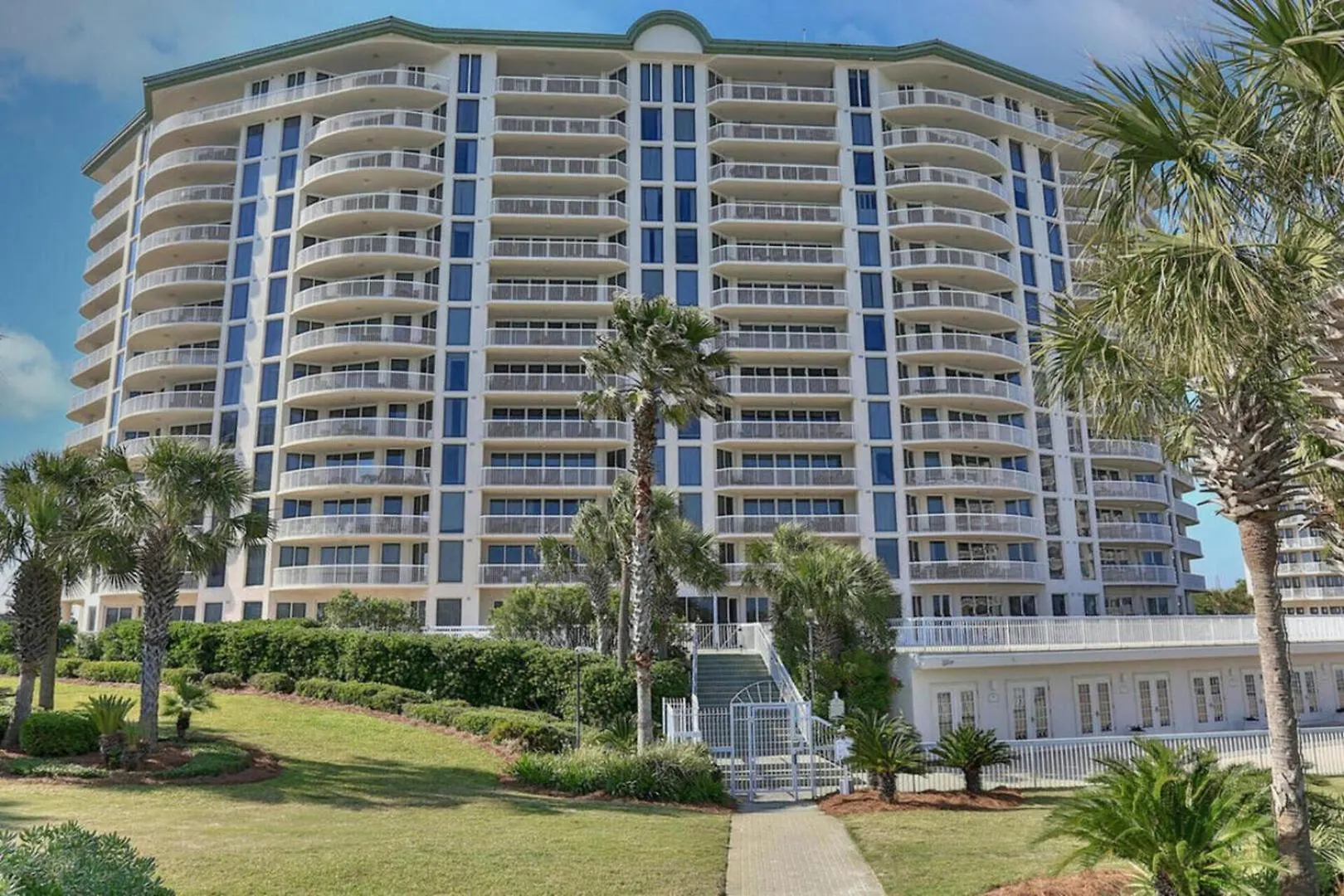 Holiday home St Maarten 402 A Luxury Beachfront 3 Bedroom Condo Elevator Opens Into Unit Destin